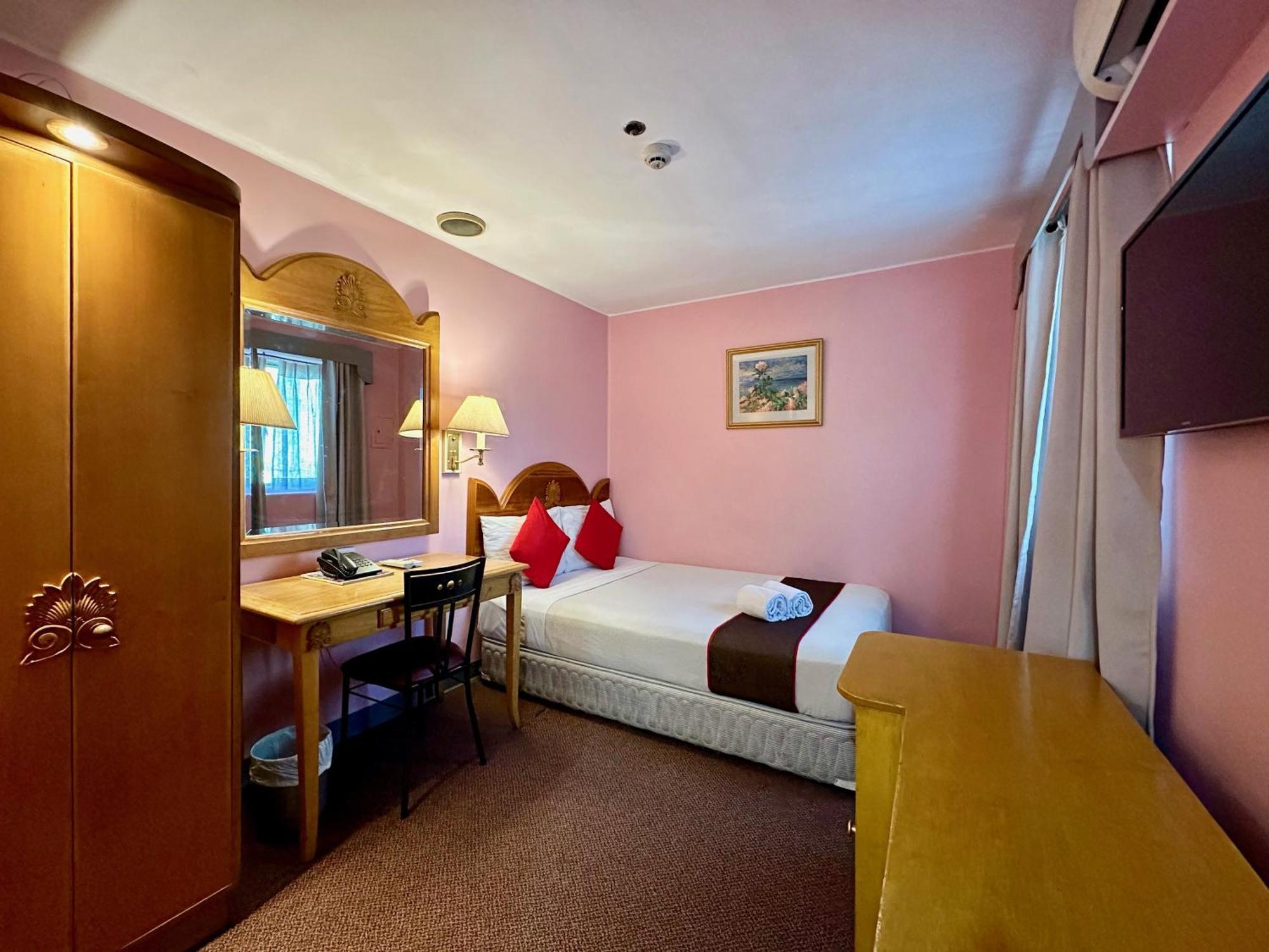 Palladium Suites Hotel Cebu Bagian luar foto
