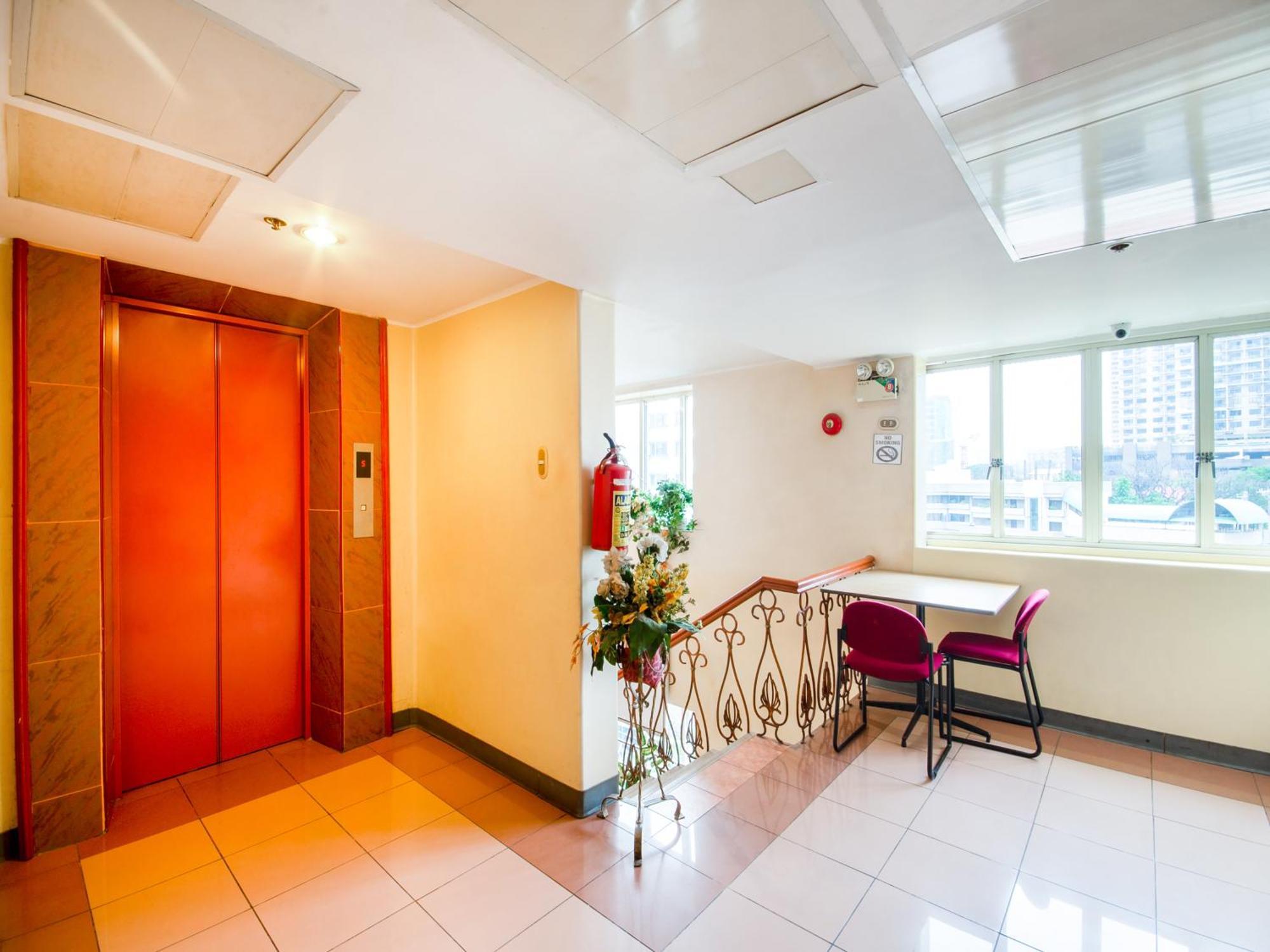 Palladium Suites Hotel Cebu Bagian luar foto